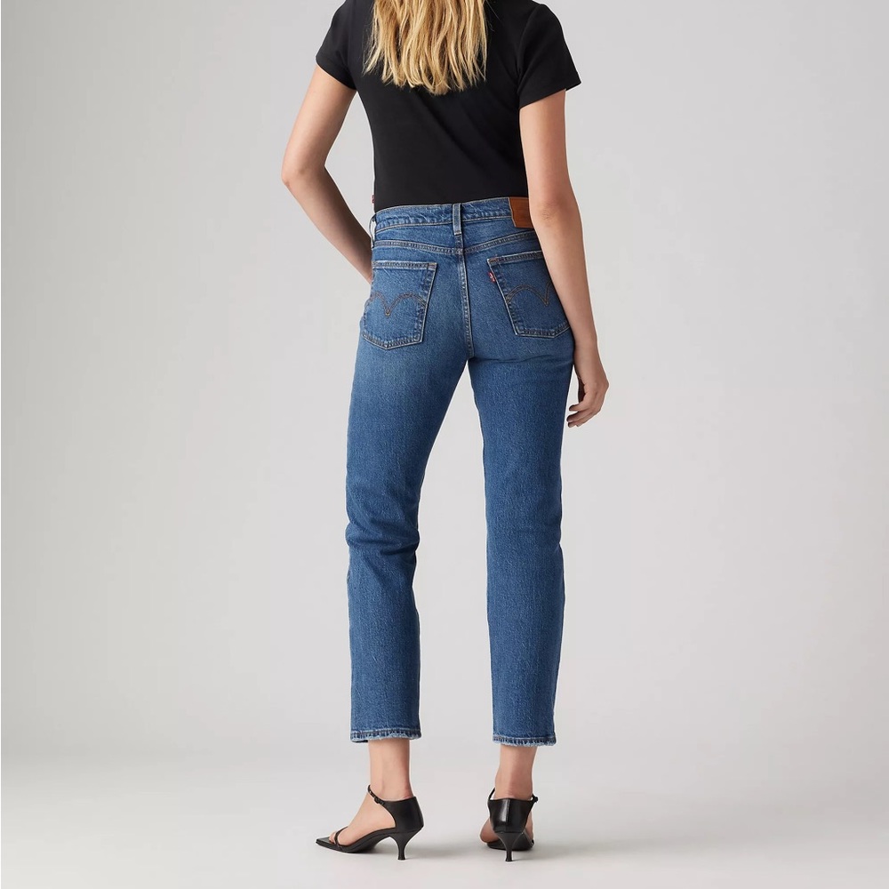 LEVI’S Premium Wedgie Straight Jeans Size 31 X 26